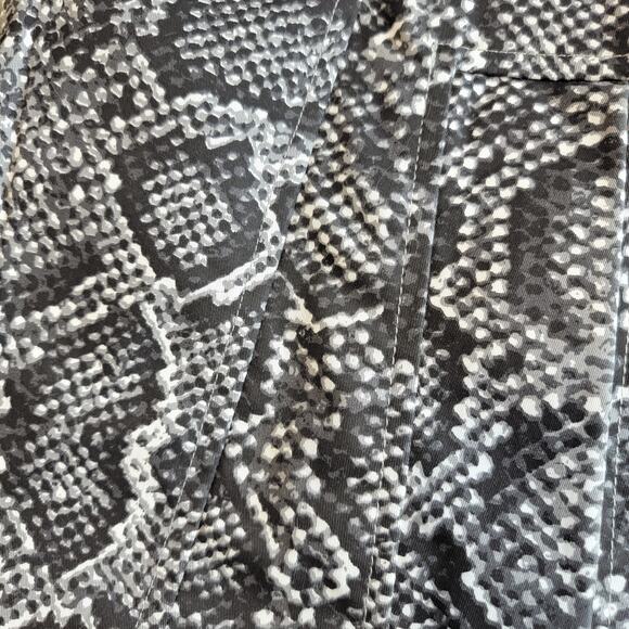 Snakeskin Print Reversible with Gray Windowpane Plaid Weather Resistant Jacket - Picture 6 of 6